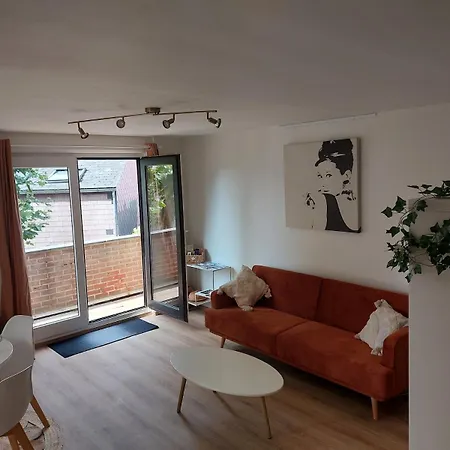Apartment Centre De Lln - Renove - Parking Gratuit Louvain-la-Neuve